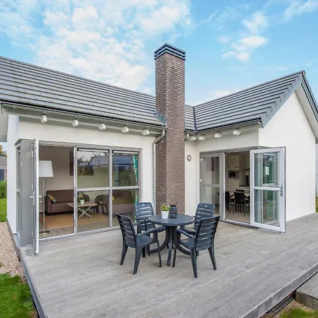 Holiday home Detached, Single-storey Just Steps From The Sea *